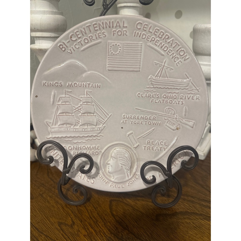 Frankoma 1975 Bi-Centennial Victories for Independence Joniece Frank Plate 8.25"